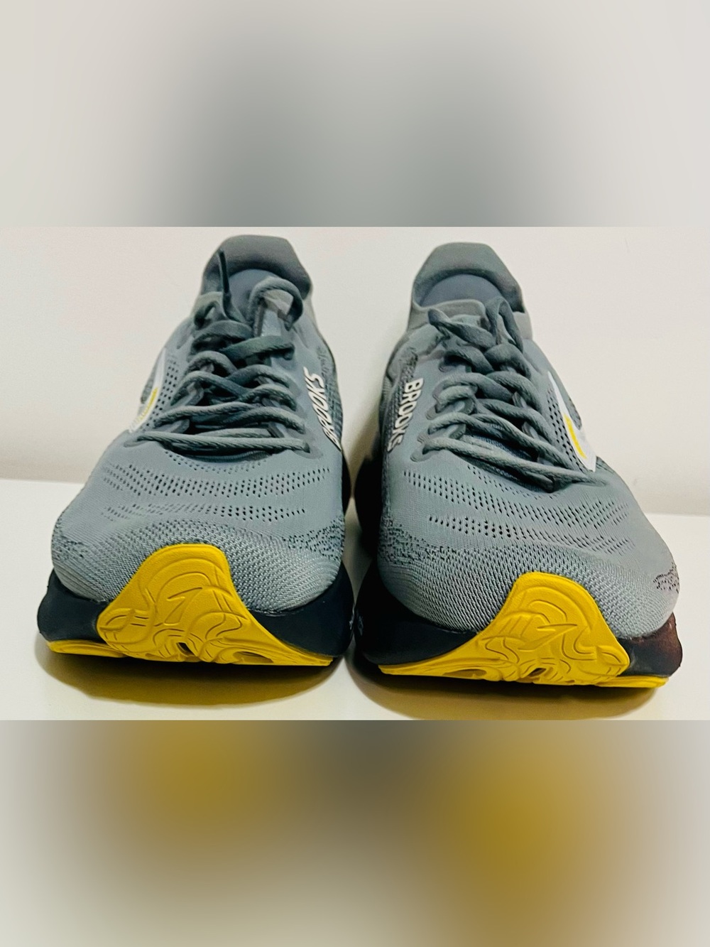 Brooks Men’s Grey Adrenaline GTS Running Shoes - Picture 5 of 8